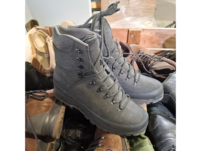 Partij diverse schoenen - afbeelding 6 van  8