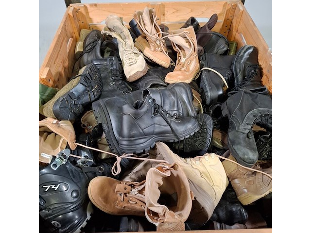 Partij diverse schoenen - afbeelding 2 van  8