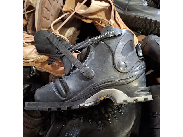 Partij diverse schoenen - afbeelding 5 van  8
