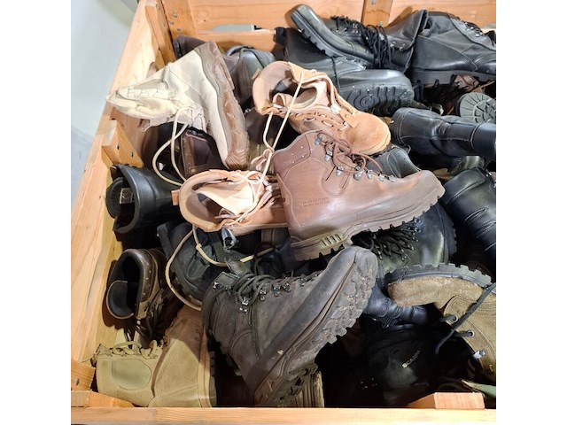 Partij diverse schoenen - afbeelding 7 van  8
