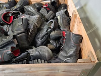 Partij diverse schoenen - afbeelding 7 van  15