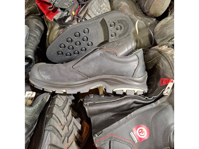 Partij diverse schoenen - afbeelding 10 van  15