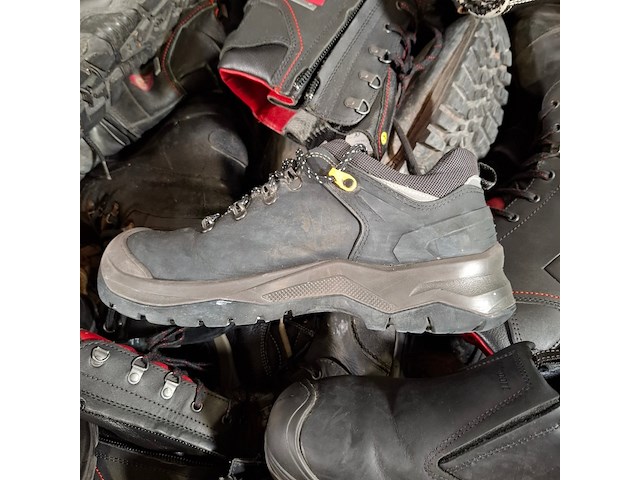 Partij diverse schoenen - afbeelding 12 van  15