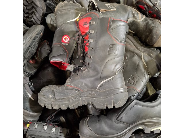 Partij diverse schoenen - afbeelding 13 van  15
