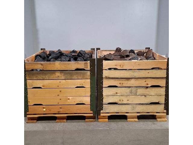 Partij diverse schoenen - afbeelding 1 van  13