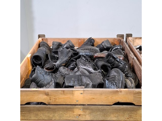 Partij diverse schoenen - afbeelding 8 van  13