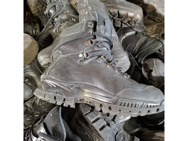 Partij diverse schoenen - afbeelding 3 van  14