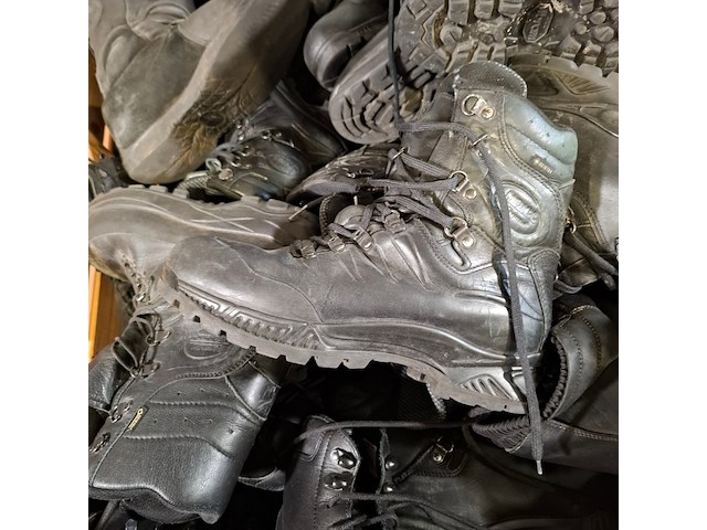 Partij diverse schoenen - afbeelding 4 van  14