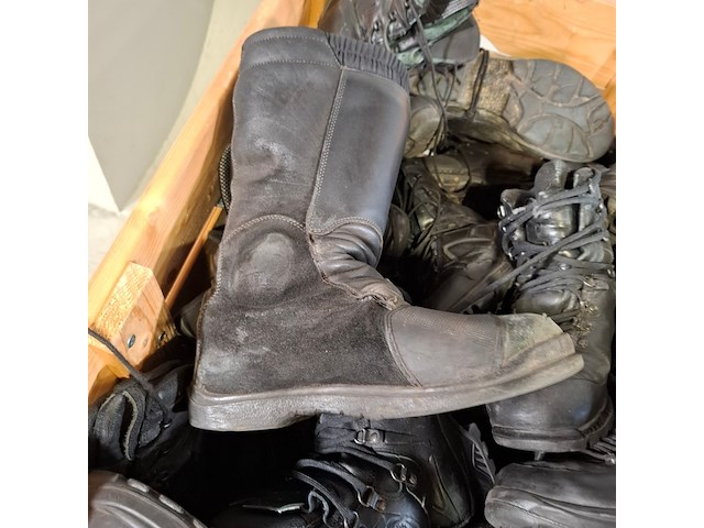 Partij diverse schoenen - afbeelding 6 van  14
