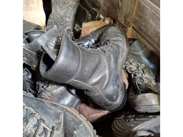 Partij diverse schoenen - afbeelding 14 van  14