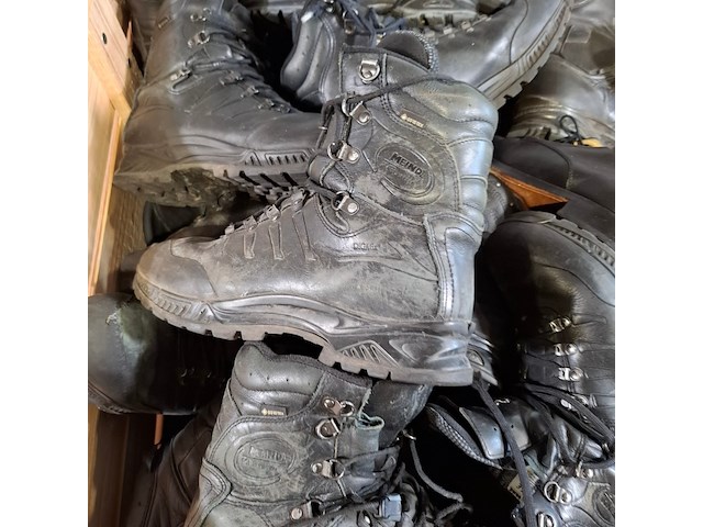 Partij diverse schoenen - afbeelding 3 van  8
