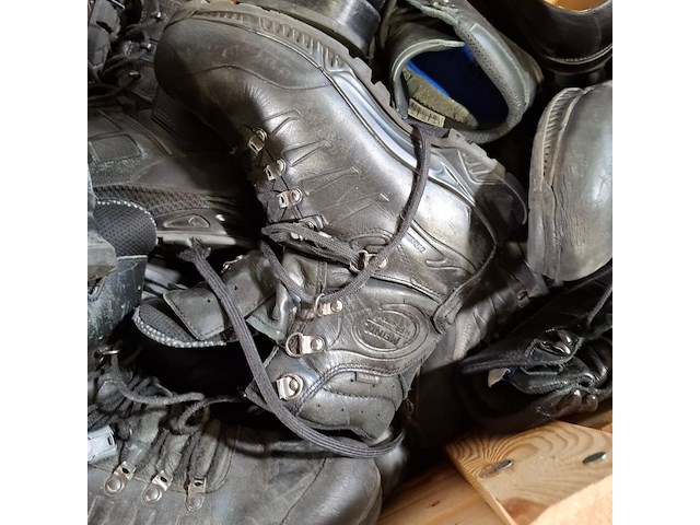 Partij diverse schoenen - afbeelding 4 van  8