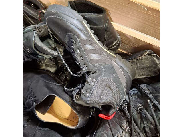 Partij diverse schoenen - afbeelding 5 van  8