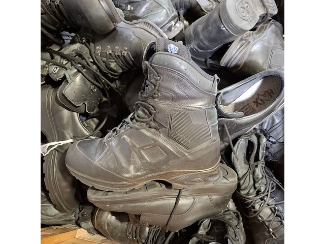 Partij diverse schoenen - afbeelding 8 van  13