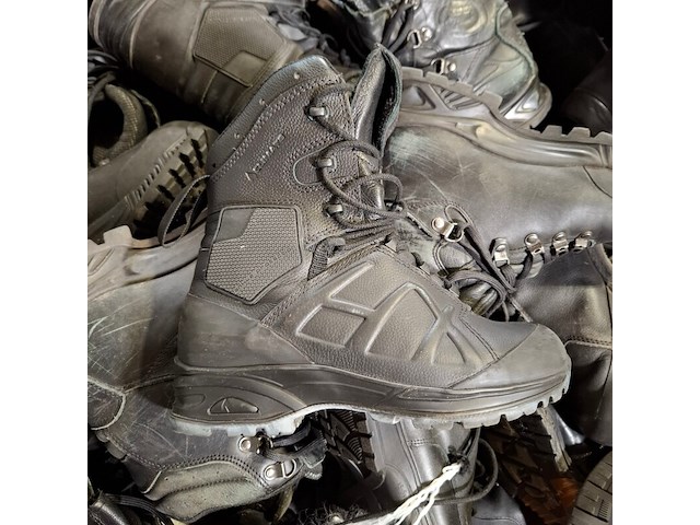 Partij diverse schoenen - afbeelding 9 van  13