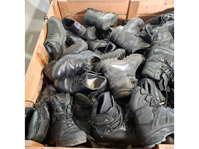 Partij diverse schoenen - afbeelding 11 van  13