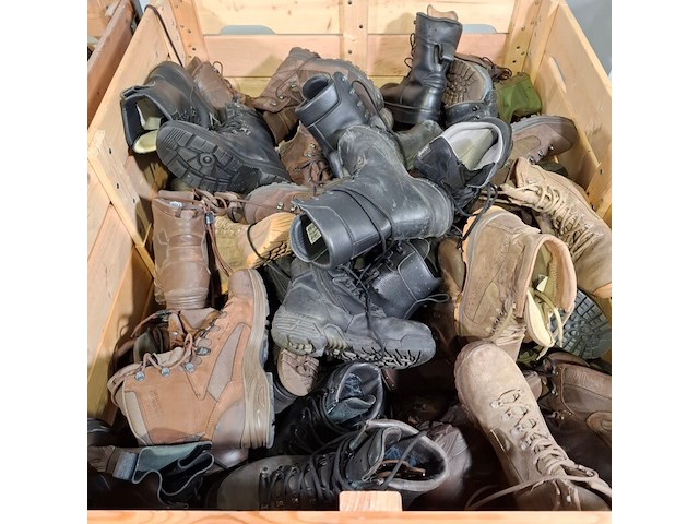 Partij diverse schoenen - afbeelding 12 van  13