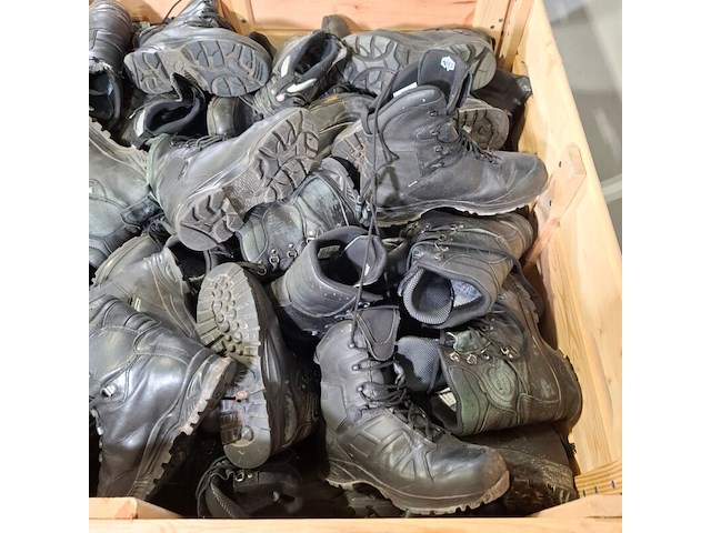 Partij diverse schoenen - afbeelding 4 van  13