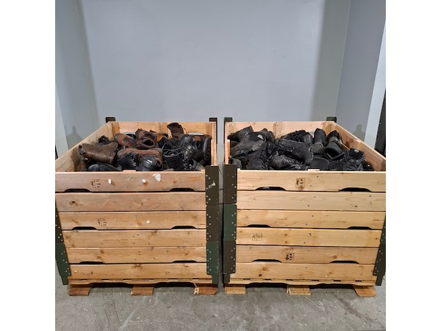 Partij diverse schoenen - afbeelding 1 van  13
