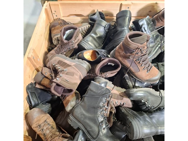 Partij diverse schoenen - afbeelding 11 van  13
