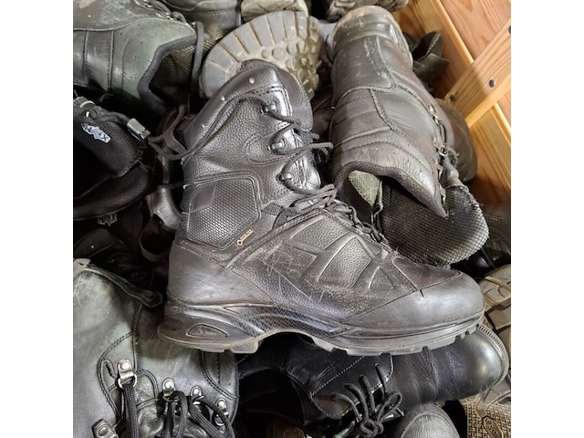 Partij diverse schoenen - afbeelding 13 van  13