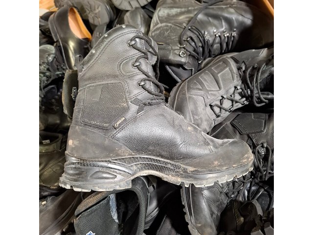 Partij diverse schoenen - afbeelding 3 van  14