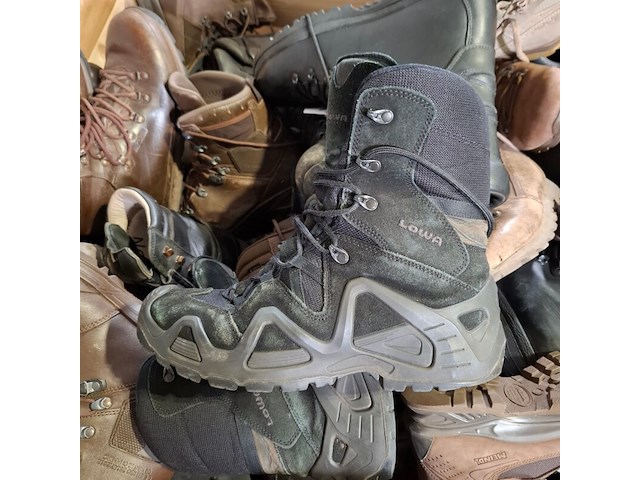 Partij diverse schoenen - afbeelding 11 van  14