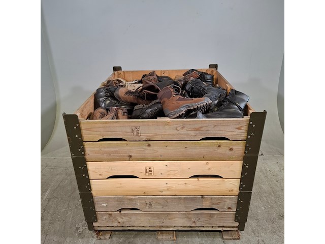 Partij diverse schoenen - afbeelding 1 van  9