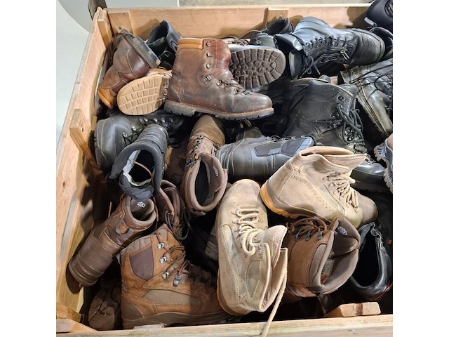 Partij diverse schoenen - afbeelding 7 van  9