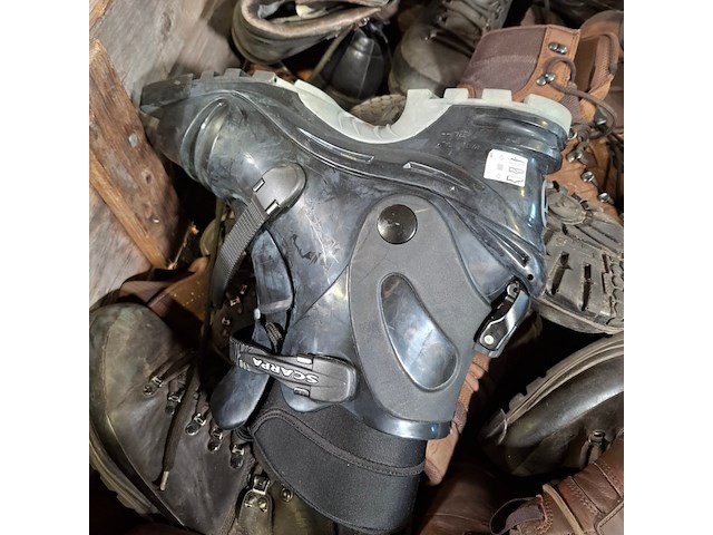 Partij diverse schoenen - afbeelding 4 van  15