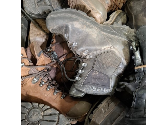 Partij diverse schoenen - afbeelding 6 van  15