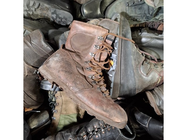 Partij diverse schoenen - afbeelding 10 van  15
