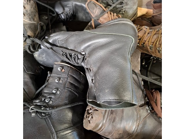 Partij diverse schoenen - afbeelding 12 van  15