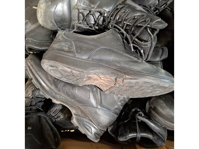 Partij diverse schoenen - afbeelding 6 van  14