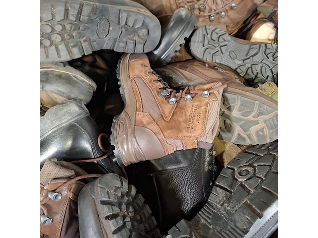Partij diverse schoenen - afbeelding 12 van  14