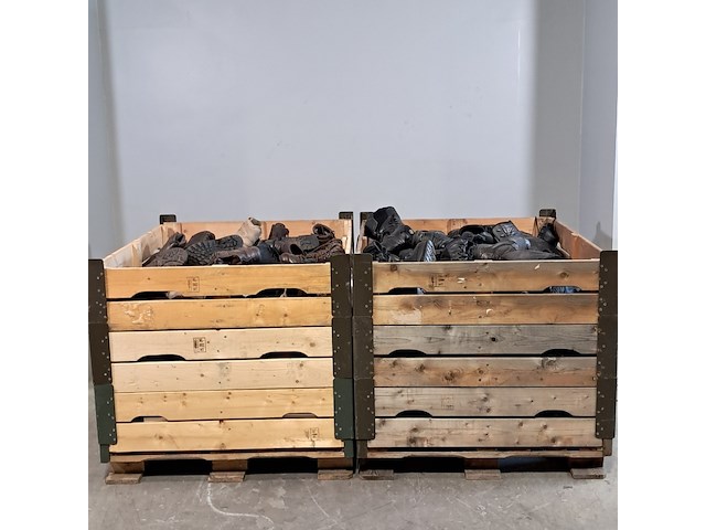 Partij diverse schoenen - afbeelding 1 van  13