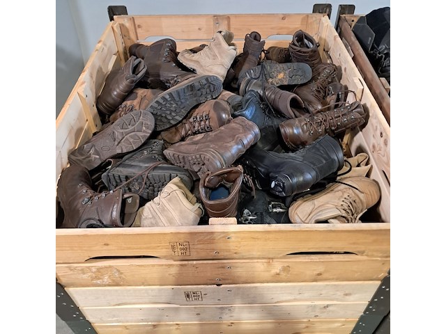 Partij diverse schoenen - afbeelding 6 van  13