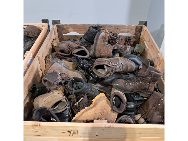 Partij diverse schoenen - afbeelding 6 van  13