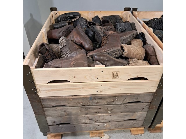 Partij diverse schoenen - afbeelding 5 van  11
