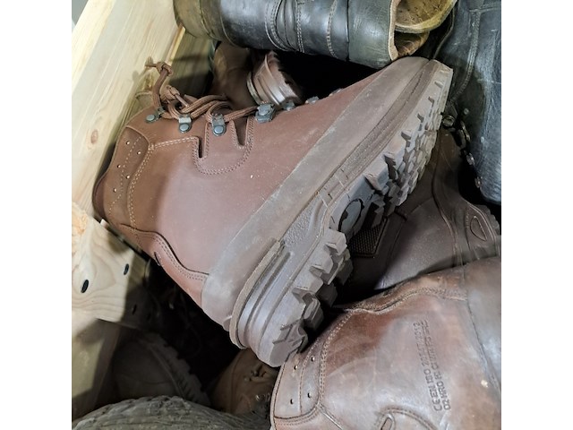 Partij diverse schoenen - afbeelding 9 van  11