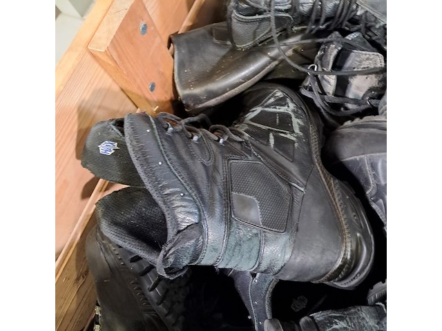 Partij diverse schoenen - afbeelding 6 van  8