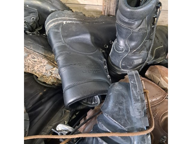 Partij diverse schoenen - afbeelding 3 van  12