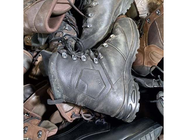 Partij diverse schoenen - afbeelding 8 van  12