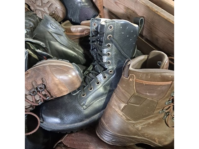 Partij diverse schoenen - afbeelding 12 van  13