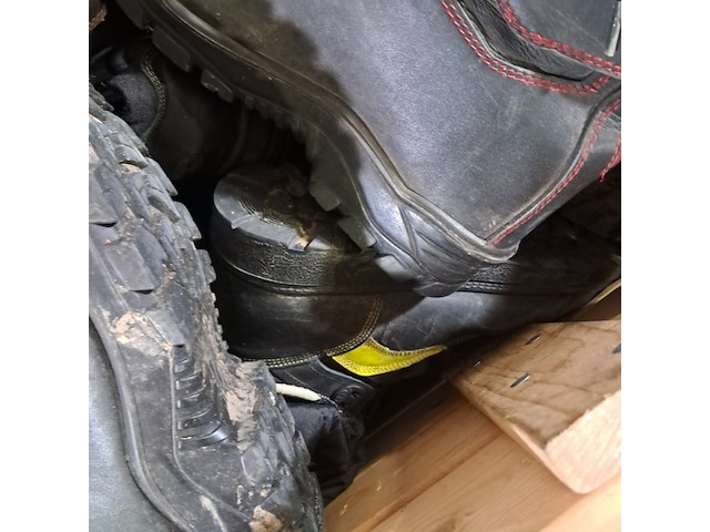 Partij diverse schoenen - afbeelding 5 van  14
