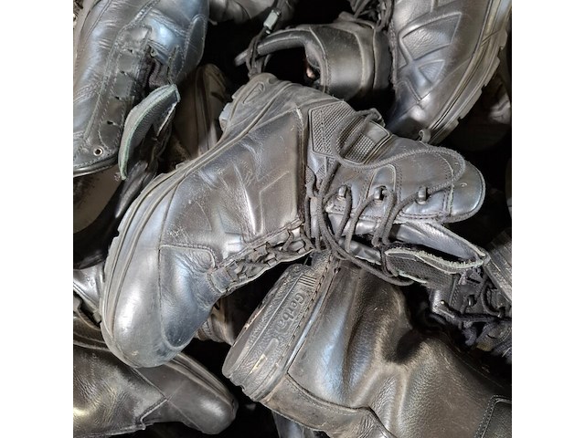 Partij diverse schoenen - afbeelding 3 van  12