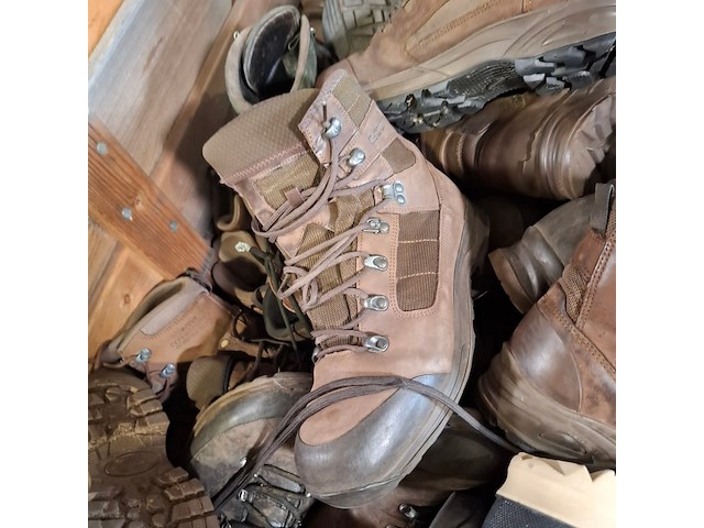 Partij diverse schoenen - afbeelding 8 van  13