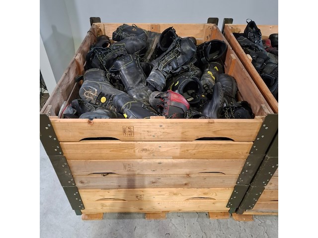 Partij diverse schoenen - afbeelding 6 van  13
