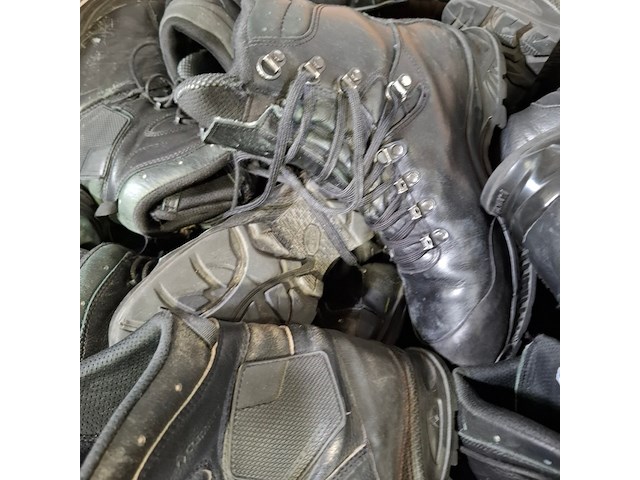 Partij diverse schoenen - afbeelding 6 van  14