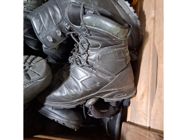 Partij diverse schoenen - afbeelding 14 van  14